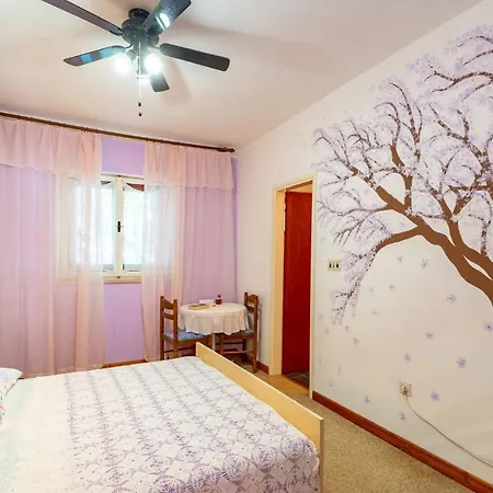 Sea View With Terrase Vl شقة فيلا لوكا