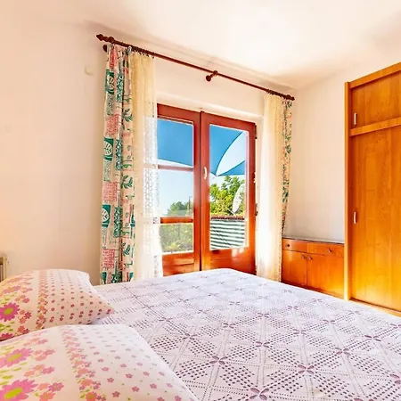 Sea View With Terrase Vl * فيلا لوكا